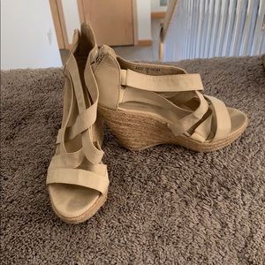Beige wedges